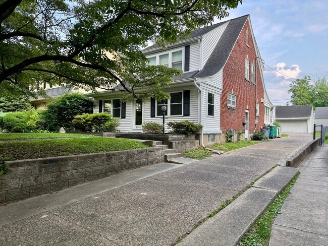 Photo - 1208 Audubon Pkwy House