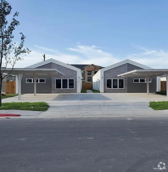 Building Photo - 1305 E Iris Ave Unit 4 Rental
