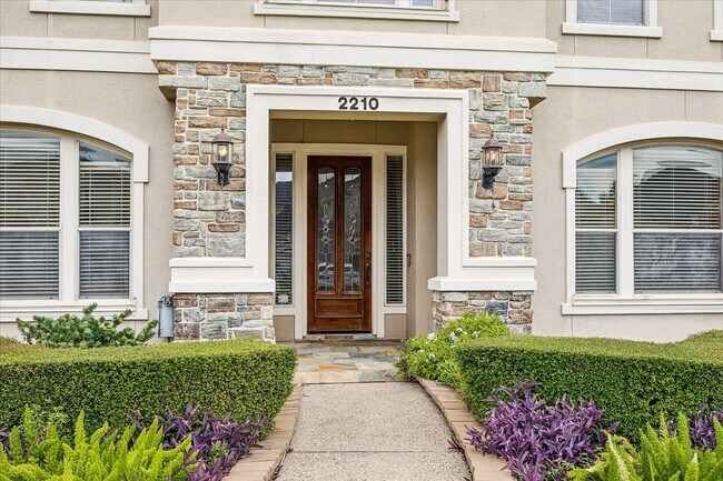 Photo - 2210 Bywater Dr