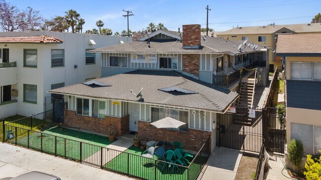 811 Gardenia Avenue
