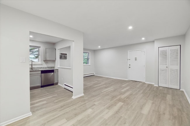 Photo - 1314 Wharton Dr Unit 1