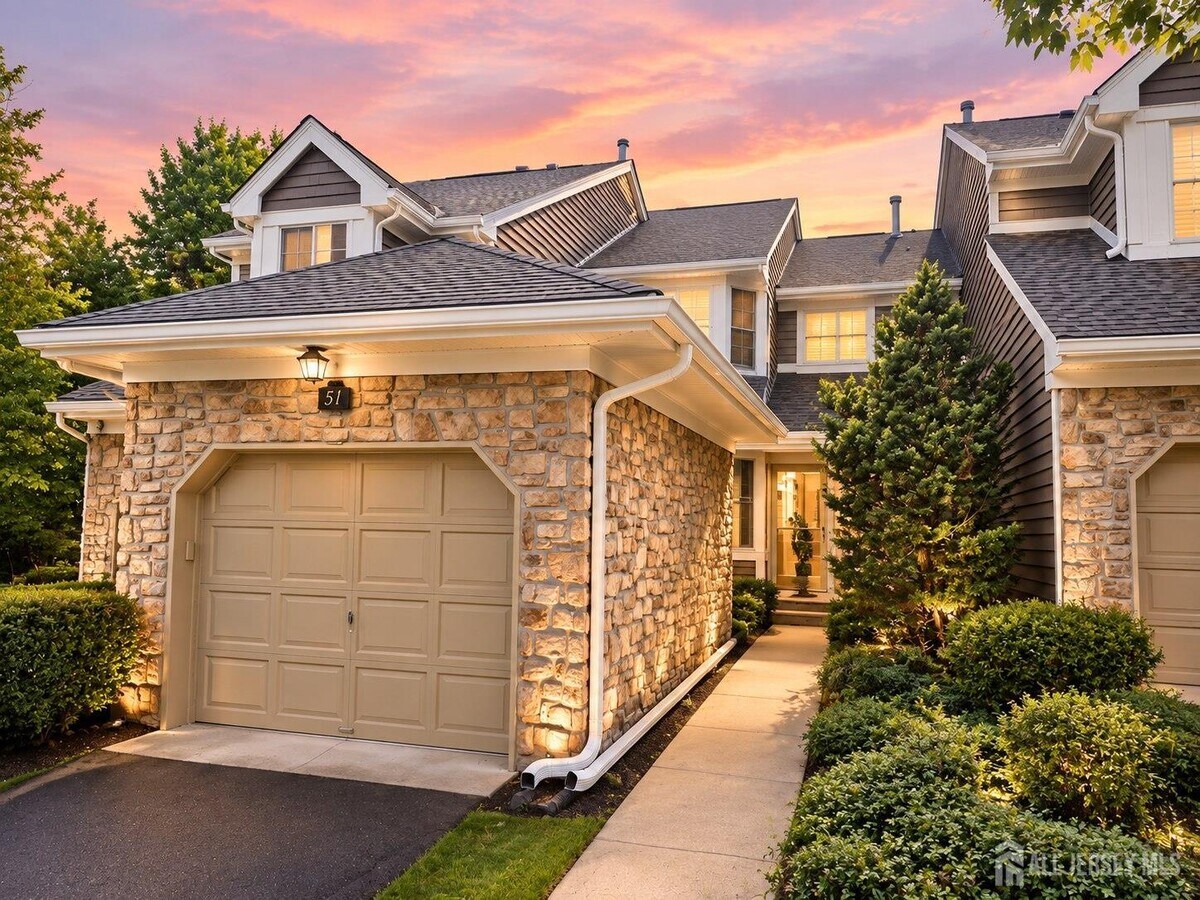 Photo - 51 Briarwood Ct