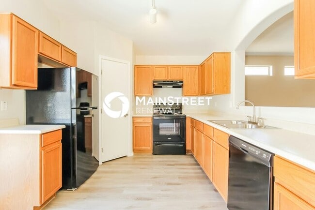 Photo - 3 Bedroom Pet-Friendly Home in El Mirage, AZ with Main Street Renewal