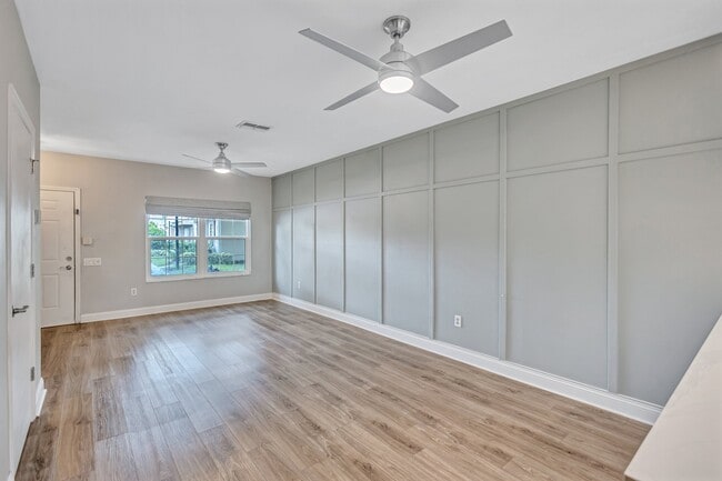 Photo - 12450 Berkeley Square Dr