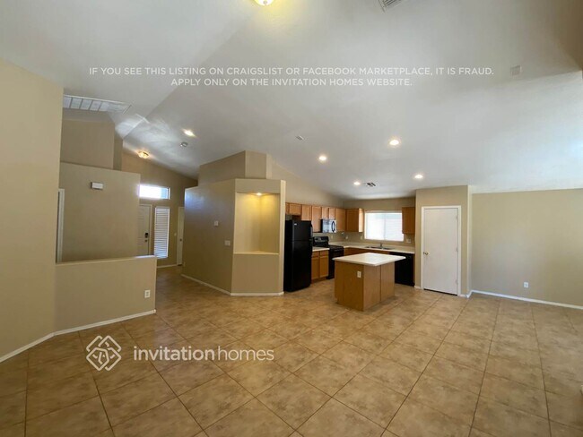 Photo - 9129 W MacKenzie Dr