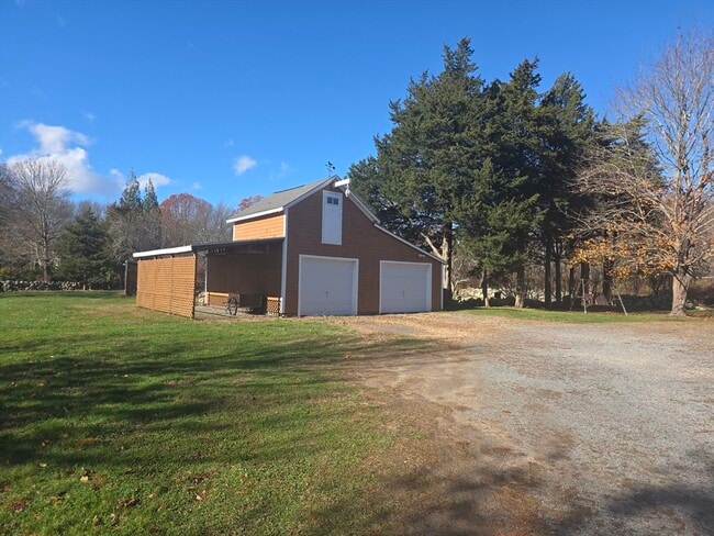 Photo - 557 Drift Rd