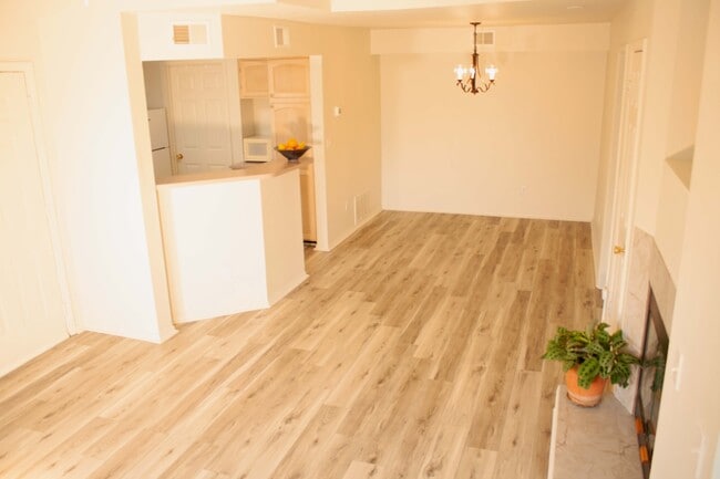 Photo - 740 Copper Ln Unit 204