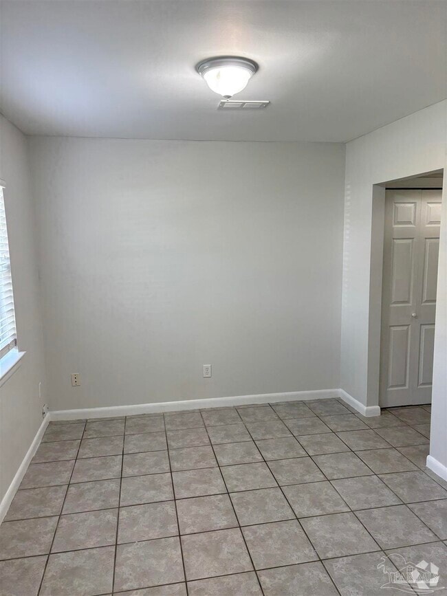 Building Photo - 8410 Williamsburg Cir Rental