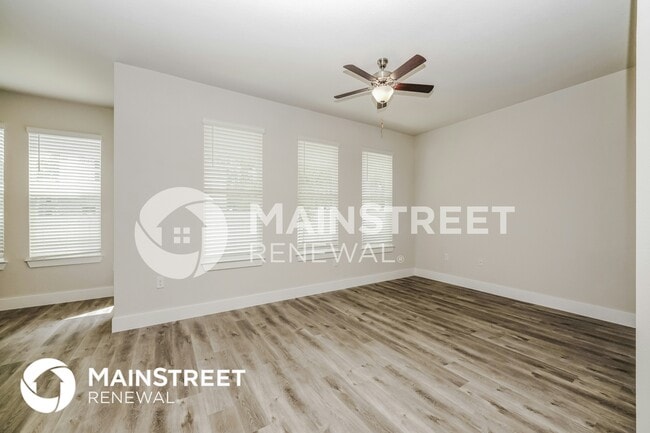 Photo - 333 Pine St