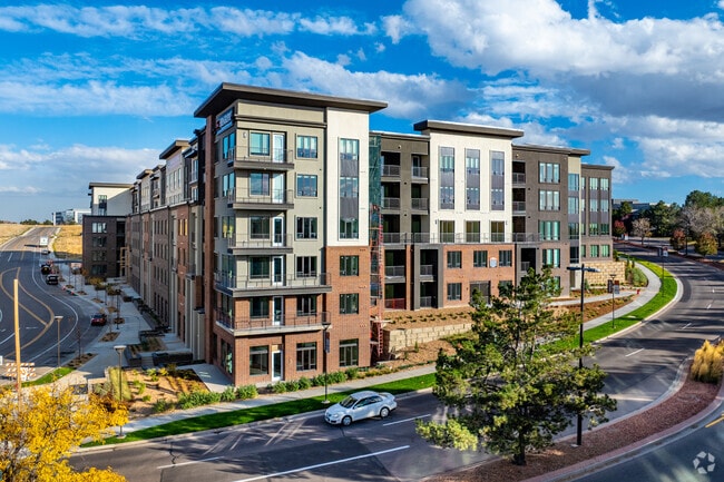 Hensley at The District - Hensley at The District