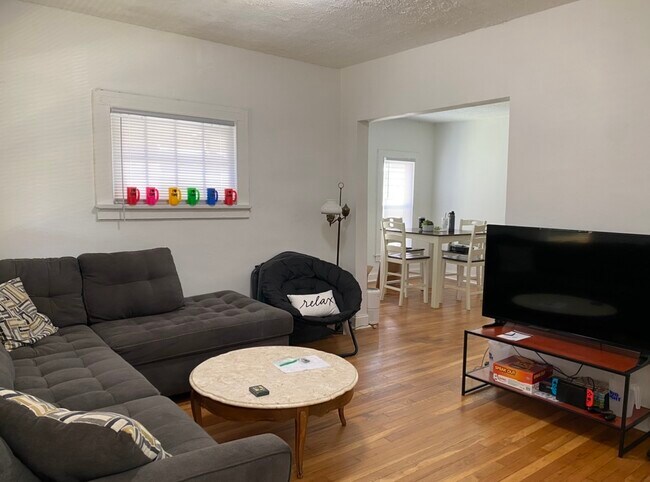 Photo - 5 Ayres St Unit 1