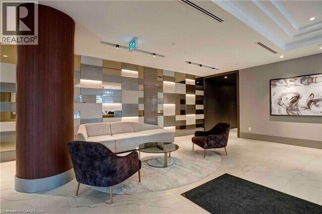 Photo - 55 Duke St W Unité 330