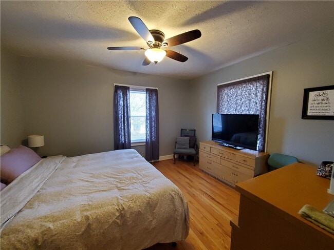 Photo - 274 Field St
