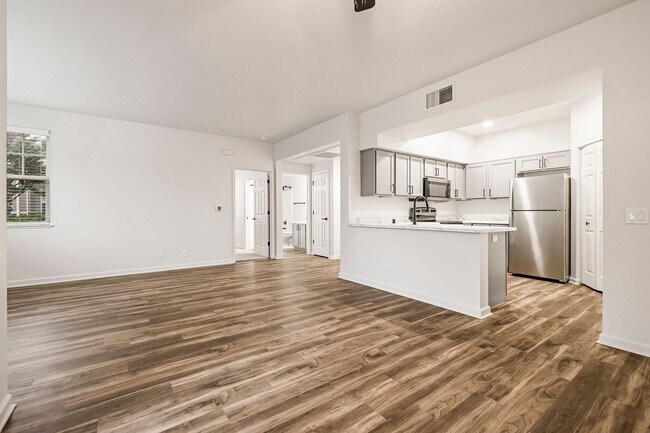 Sterling Oaks Luxury Apartments