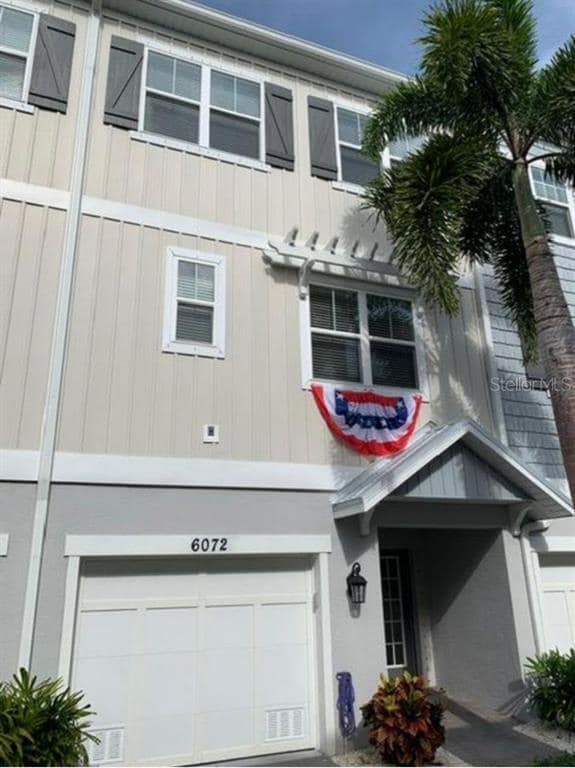 Photo - 6072 Moorings Dr S