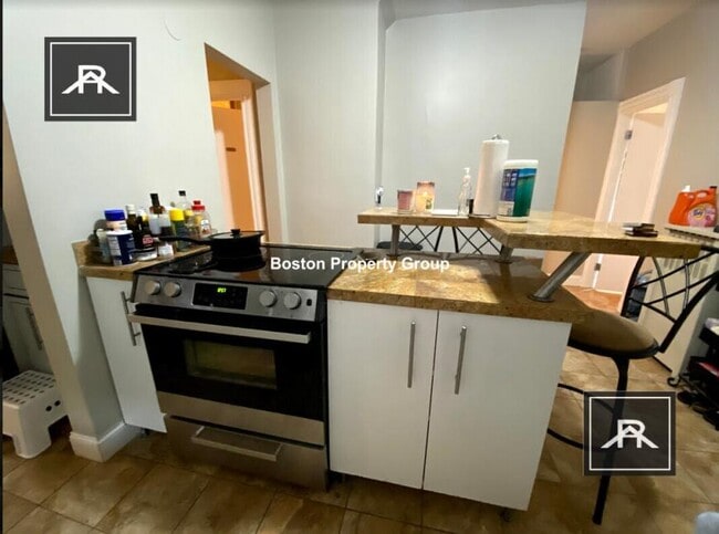 Photo - 4 bedroom in Brookline MA 02446 Unit 1