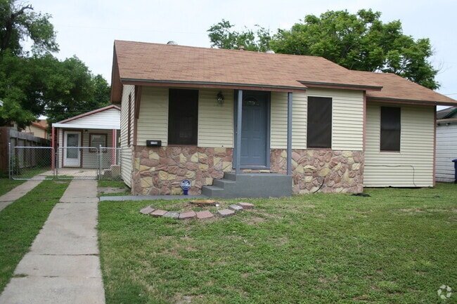 Building Photo - 1750 Morales St Rental