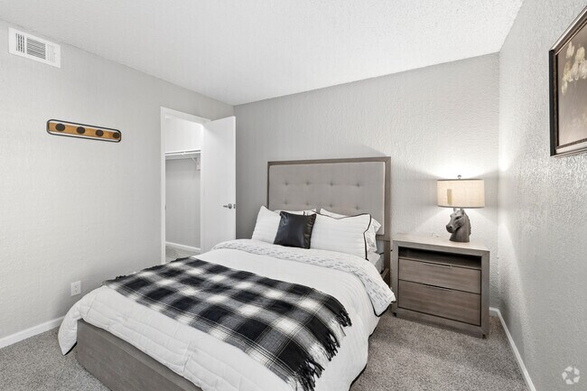 A1 1BR, 1BA - 700SF - Bedroom