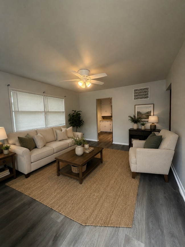 Building Photo - 2114 Ferrol St Unit 2114