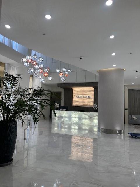 Photo - 18800 NE 29th Ave Unidad 920