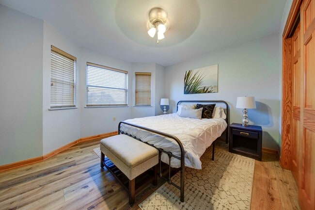 Photo - 1007 Cypress Ave