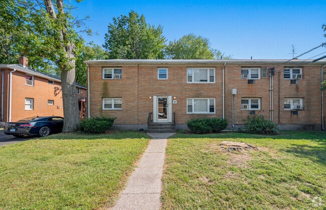 Building Photo - 22 Deerfield Ct Unit A Rental