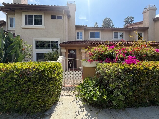 Photo - Tri-Level Townhome with attached 2 Car Garage