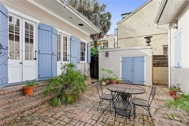 Photo - 622 Dauphine St