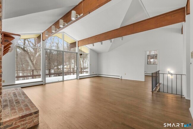 Photo - 304 Olmstead Hill Rd