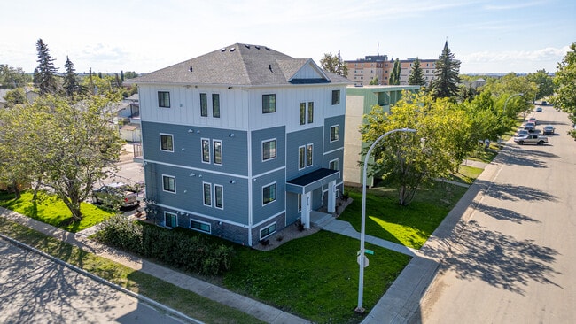 Photo - 10101-10105 105 Ave Unit 302