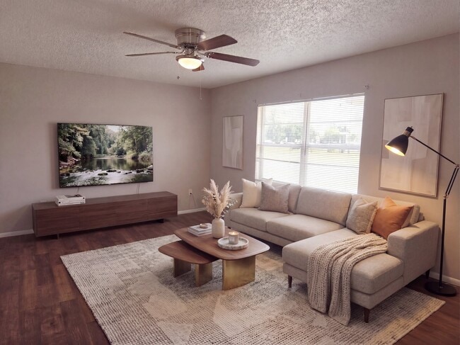 Living Area - 1343 South Patrick Dr