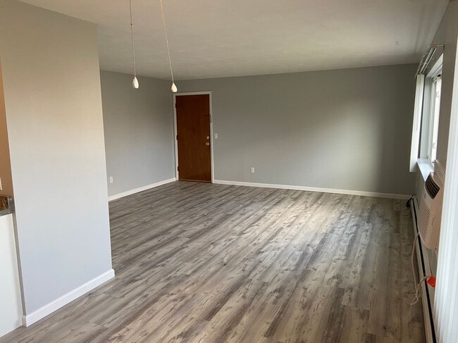 Photo - 11 Winston Dr