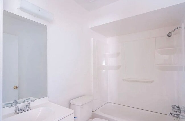 Photo - 1317 Bernard St Unit 3