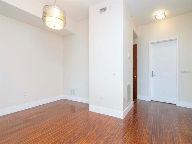 Photo - 111 N 12th St Unit 1413