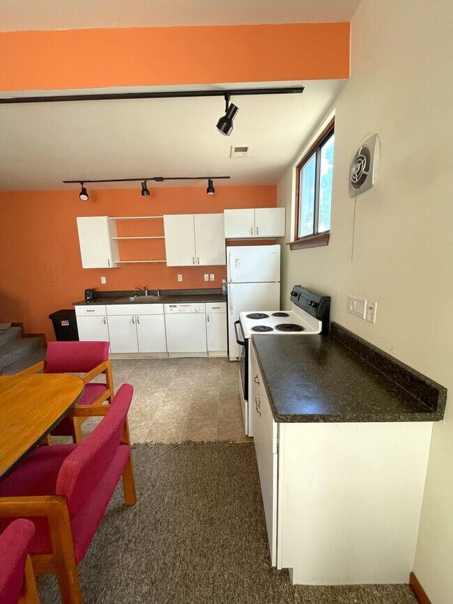 Photo - 1425/1427 S. State St. Unidad 1427 N. State B