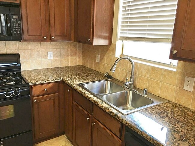Photo - 6343 Richland Hills Dr