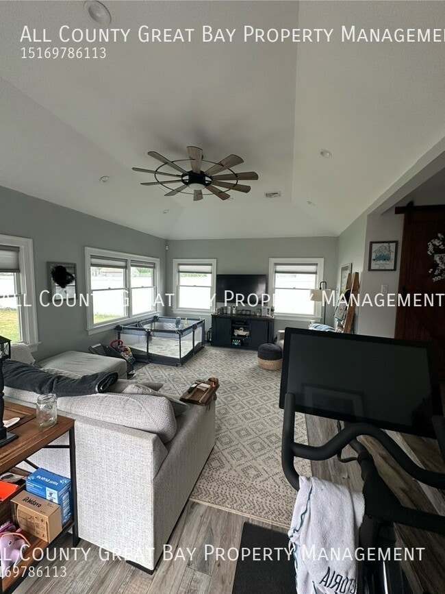 Building Photo - 275 Ocean Ave Rental