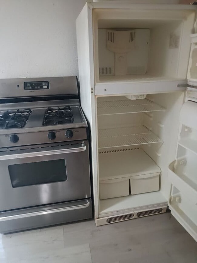 Photo - 1732 NW 2nd St Unit 4
