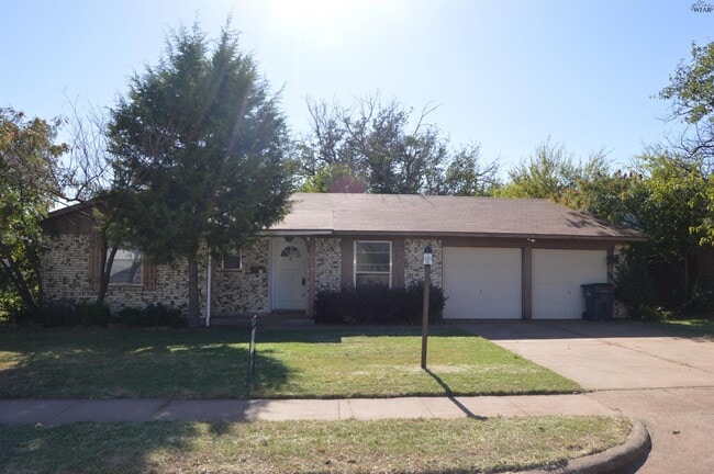 Photo - 3902 Hooper Dr