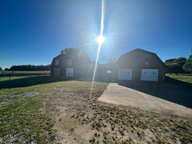 Photo - 1960 Roundtop Rd Casa