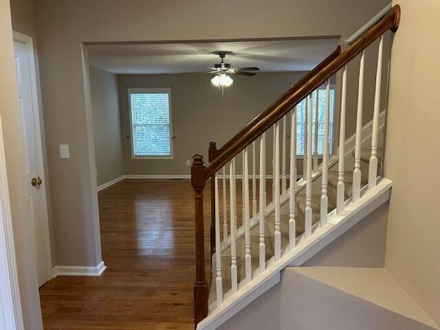 Photo - 3096 Roundway Down Ln