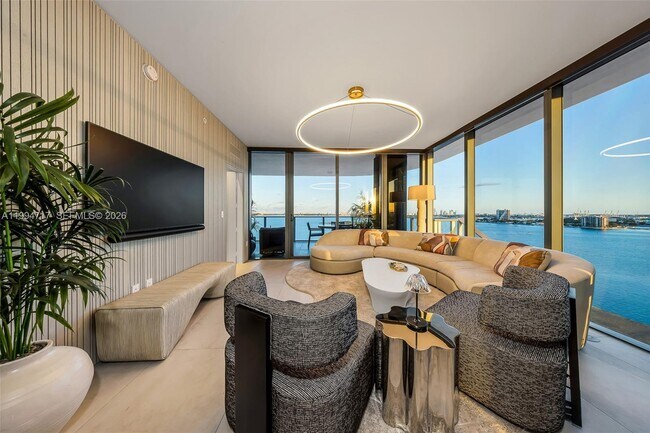 Photo - 700 NE 24th St Unit 1507