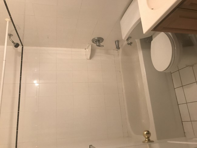 Photo - 141-33 Pershing Crescent