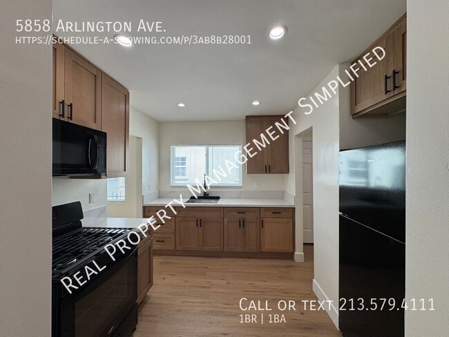 Building Photo - 5858 Arlington Ave