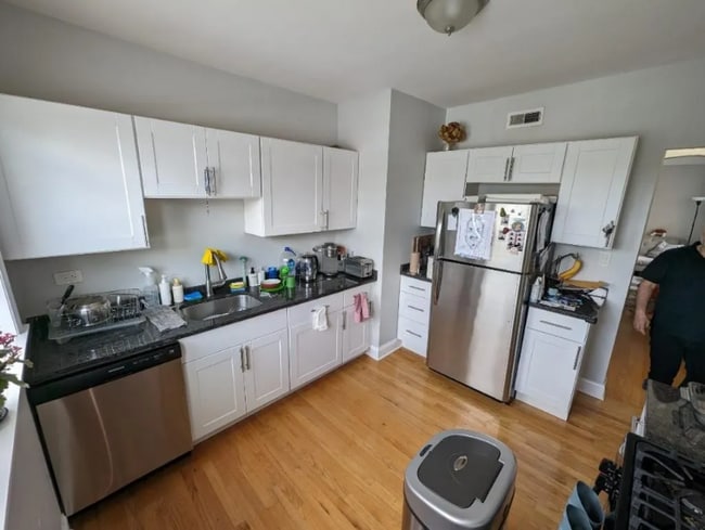 Photo - 4935 Hull St Unidad 3