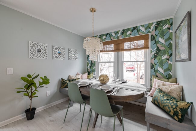 Photo - 1 Glenwood Ln