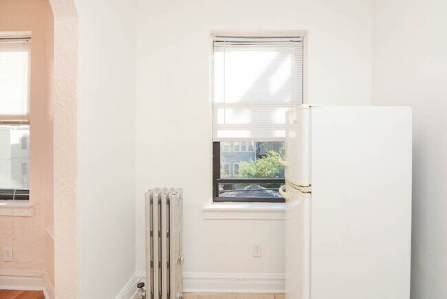 Photo - 4832 N Damen Ave Unidad 213