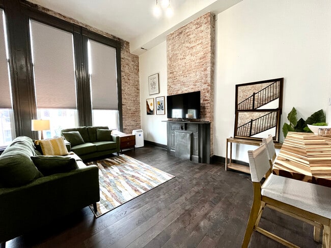 Photo - The Warner Unit 214