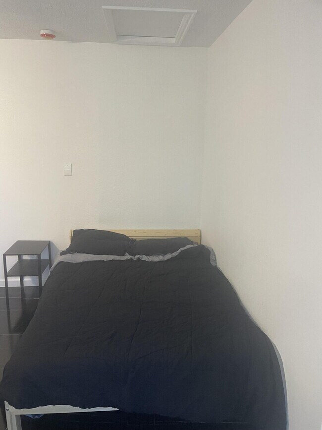 Photo - 521 Hoyt St Unit 1