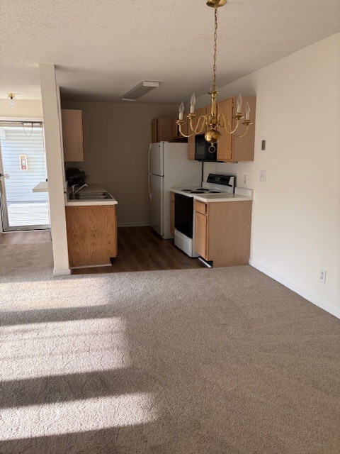 Building Photo - 2280 Andover Dr Unit F